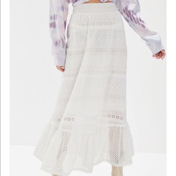 Urban Outfitters Dresses & Skirts - ❣️Urban outfitters Suzy eyelit ruffle maxi skirt